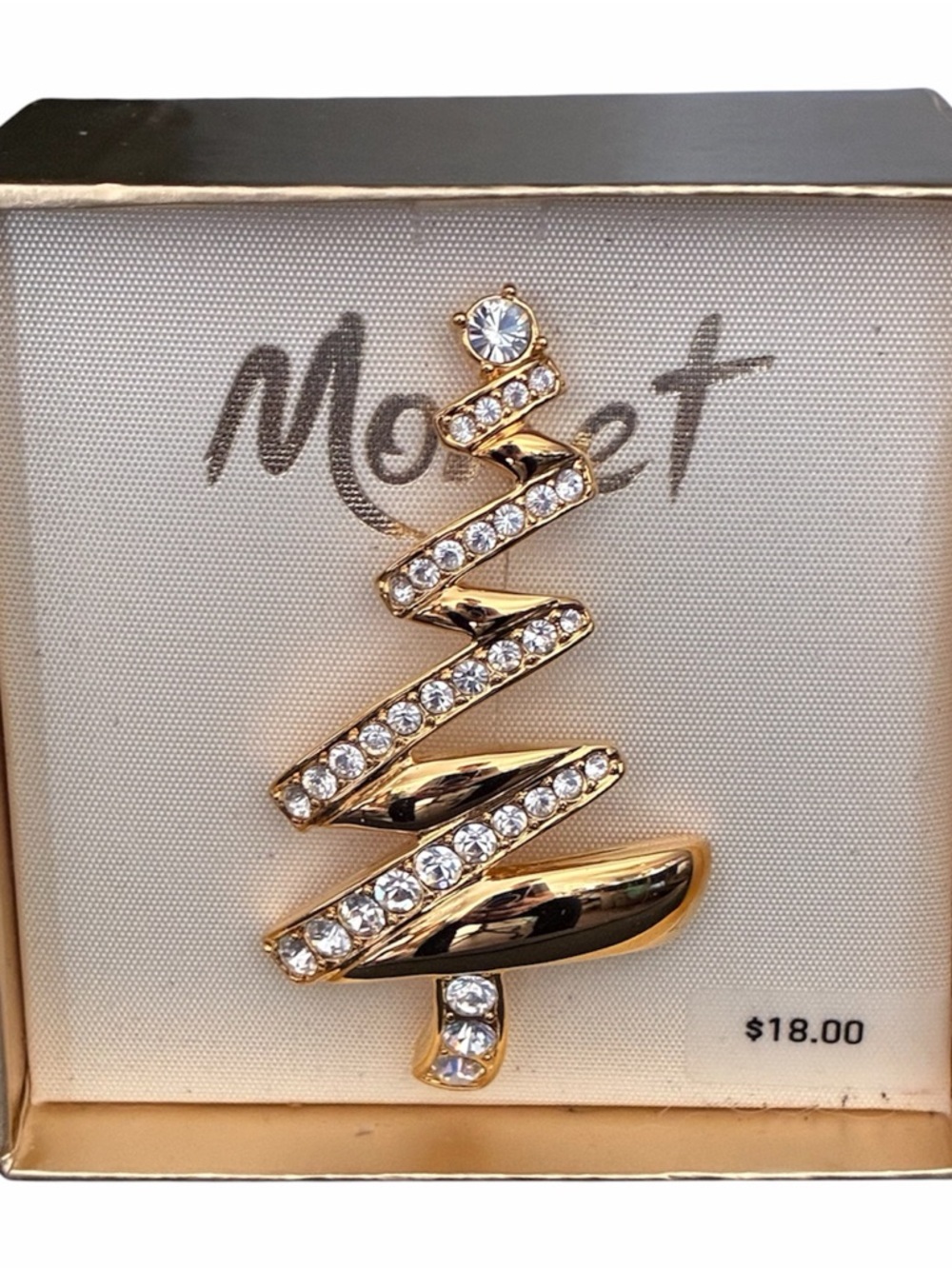 Vintage Monet Gold Tone Rhinestone Christmas Tree Brooch – Signed Holiday Pin